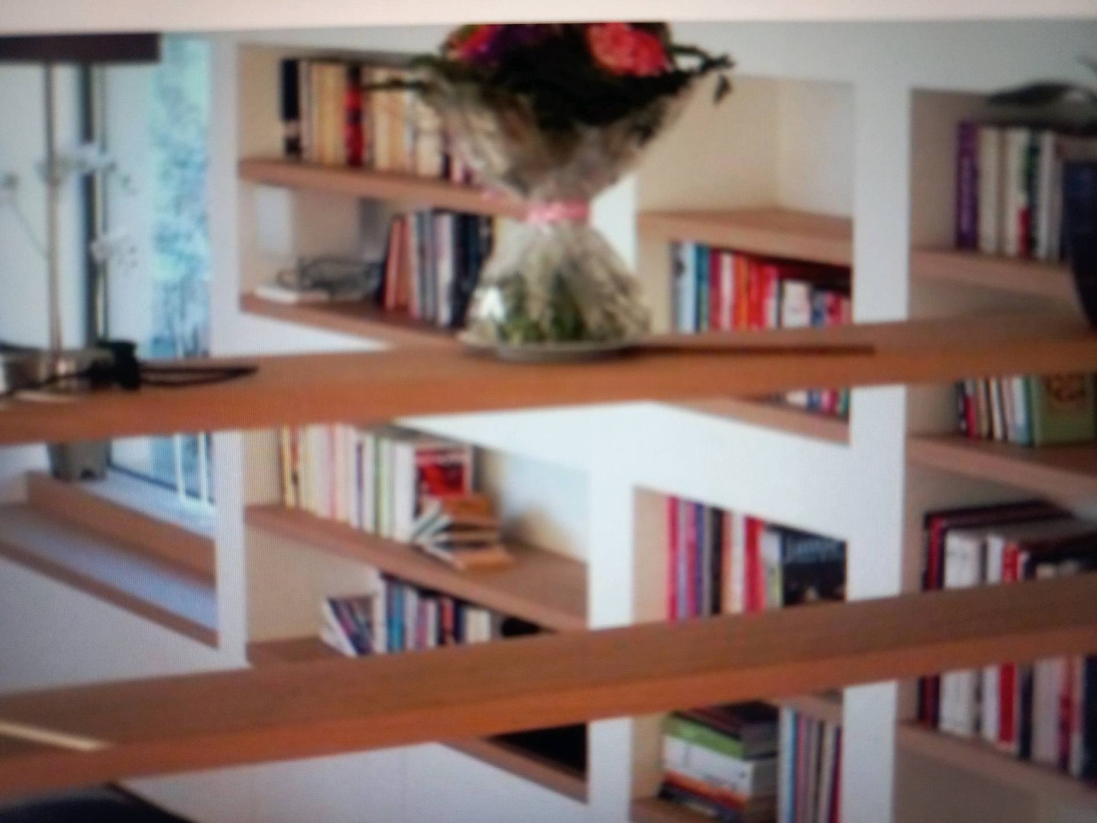 meuble et décoration tendance pour magasin de mode à La Valentine