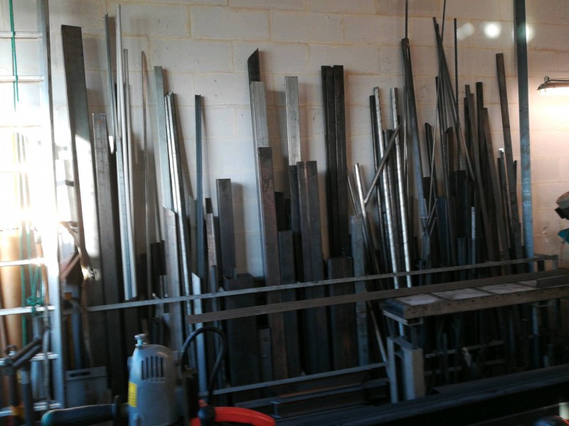 Rénovation et remplacement d'un store banne par une pergola en fer forgé sur Nîmes à côté de Garons