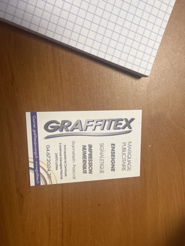  Où trouver une entreprise pour créer des plaques publicitaires pour avocat à Montpellier dans l’Hérault