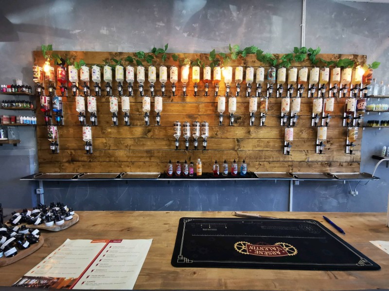 Où trouver un magasin de cigarette électroniques pour acheter des e-liquide avec parfum à créer soi-même sur beziers dans l'Hérault 34