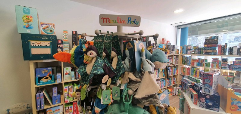 Où trouver des jouets et peluches de la marque Moulin roty à Castelnau-le-Lez proche de Montpellier