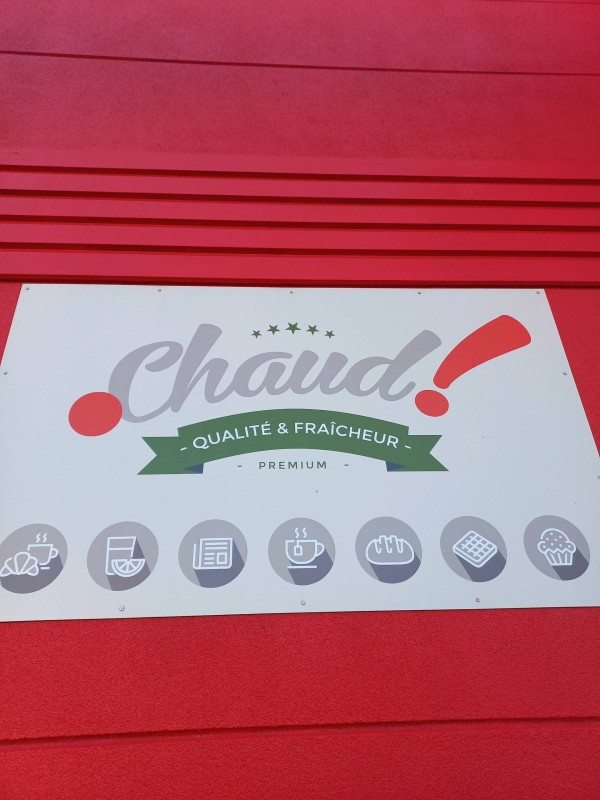 Où trouver un endroit pour manger le midi des salades fraîches et de qualité sur Castelnau-le-Lez proche de Montpellier