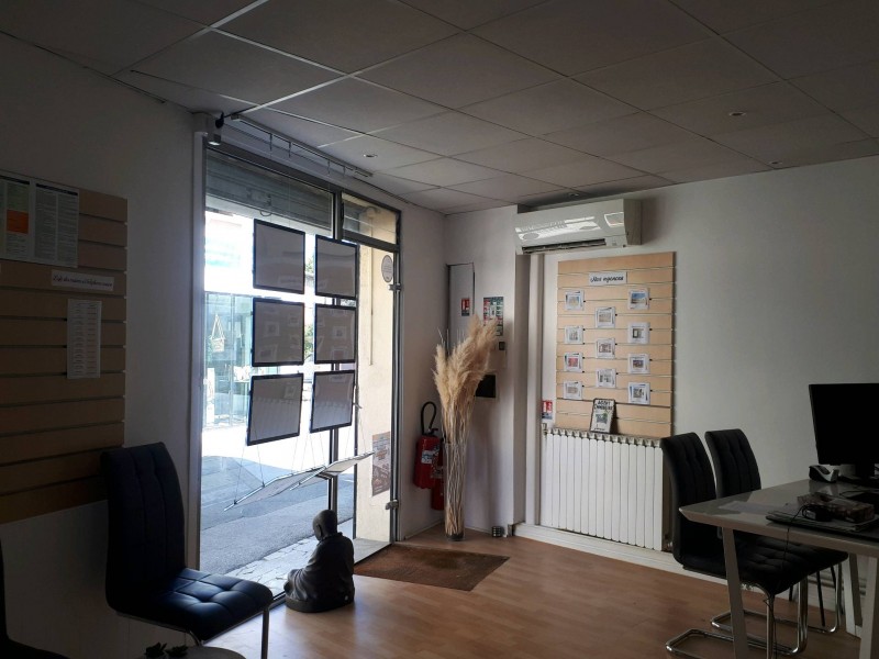 Trouver une maison à vendre 250 m² avec jardin et piscine de 1000 mètres carrés à Castelnau proche de Montpellier