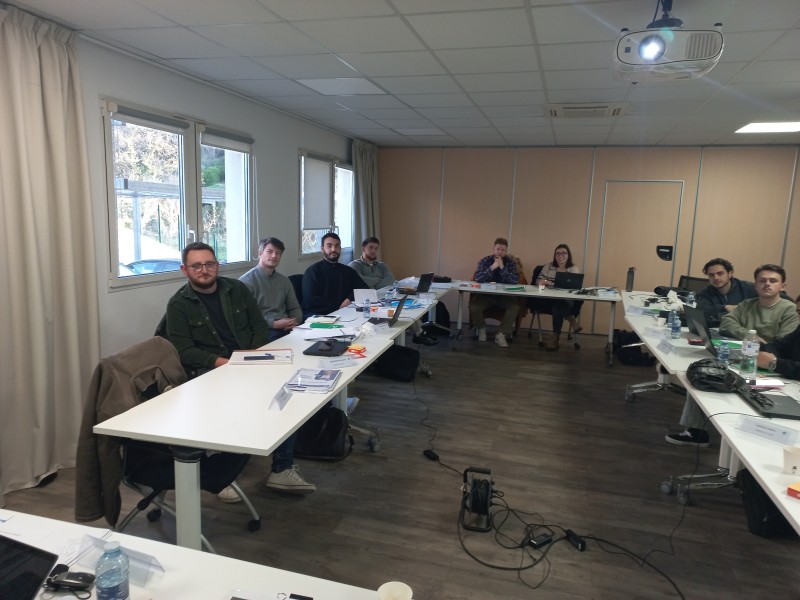 séance d'intégration et de formation d'une équipe commerciale dans une agence web à Marseille 130016 proche Allauch et Les Pennes-Mirabeau