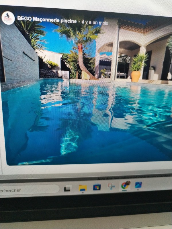 construction de piscine en béton avec système de filtration piscine à colombier proche de Béziers