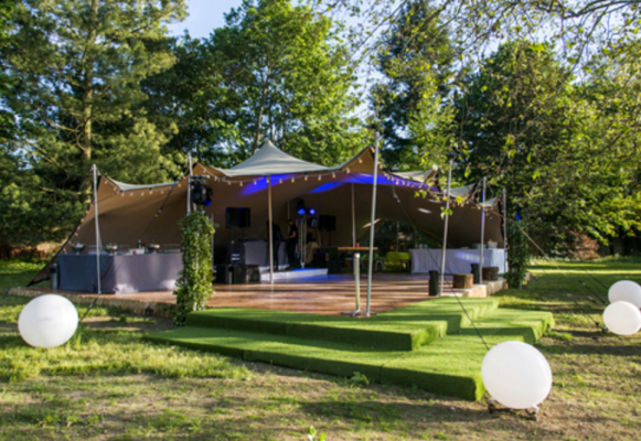 location de chapiteaux pour mariage à lyon