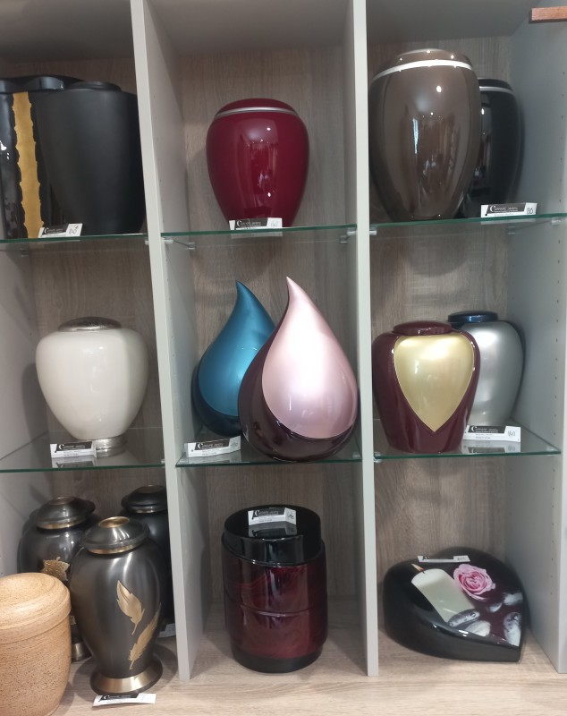 entreprise de pompes funèbres pour réaliser un contrat d'obsèques à vers Pont du Gard proche de Remoulins. 
