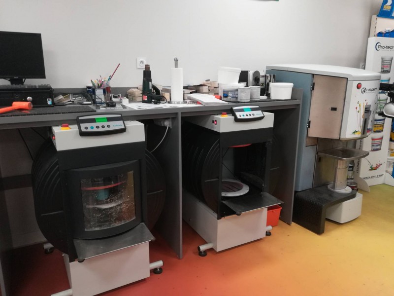 magasin de peinture avec machine à teinter Nîmes dans le Gard