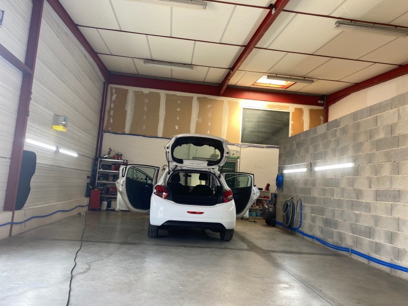 Ou faire nettoyer sa voiture intérieur haut de vapeur et extérieur Karcher à proximité de latte dans l’Hérault