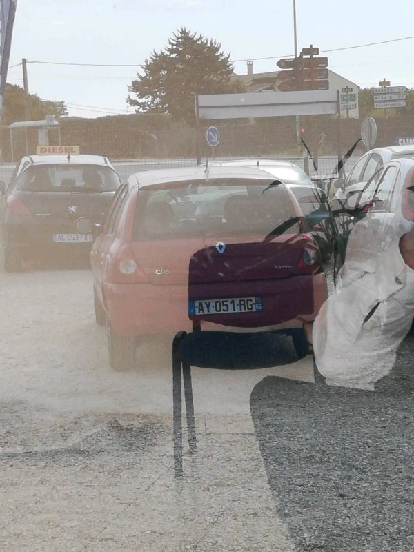 Renault Clio d'occasion 2 campus à Nîmes à côté d'Arles
