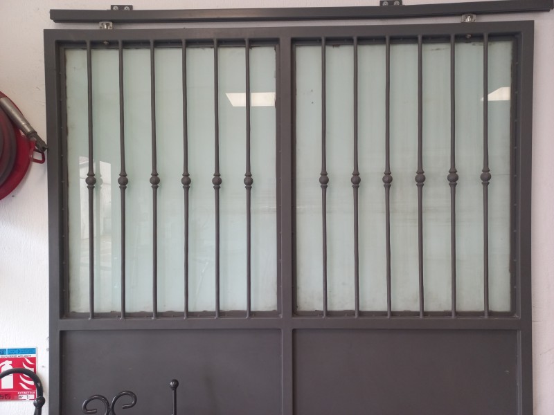 entreprise de ferronnerie métallerie pour pliage de tôle en aluminium ou acier sur Nîmes à côté d'Alès