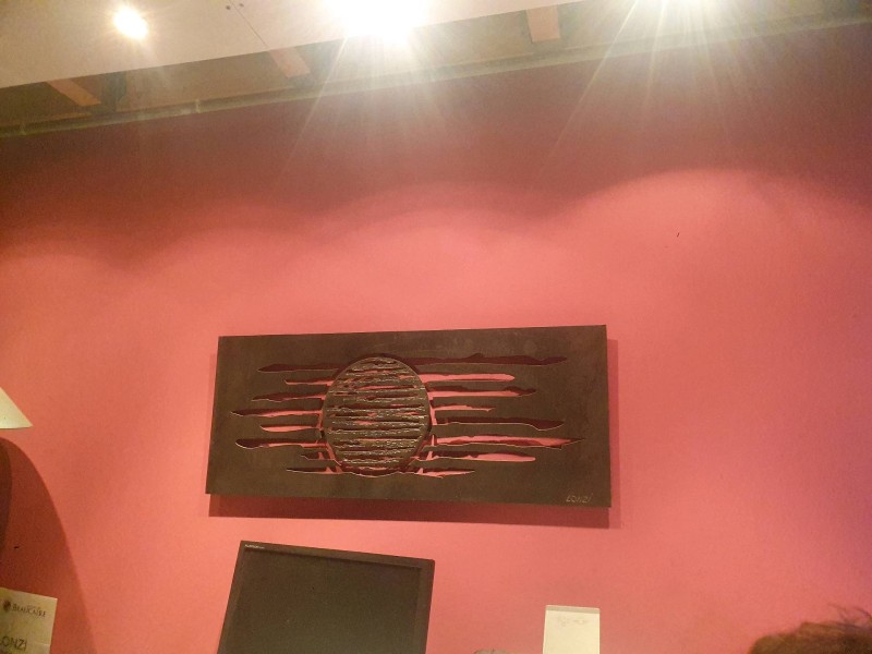 Sculture en métal forme Soleil à Paris en Île-de-France