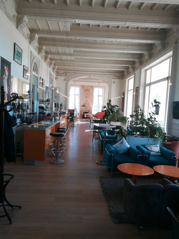 Où organiser un repas d'entreprise et d'affaires sur Nîmes à côté d'Arles