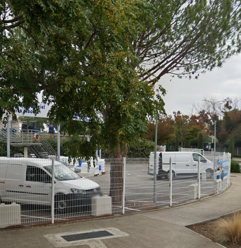  Où trouver un robot Dolphin pour une piscine vers Sommières dans le Gard
