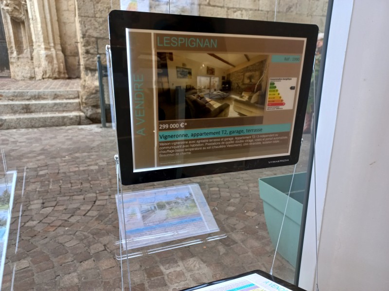 appartement vigneron de caractère avec cuisine moderne à Lespignan proche de Béziers 