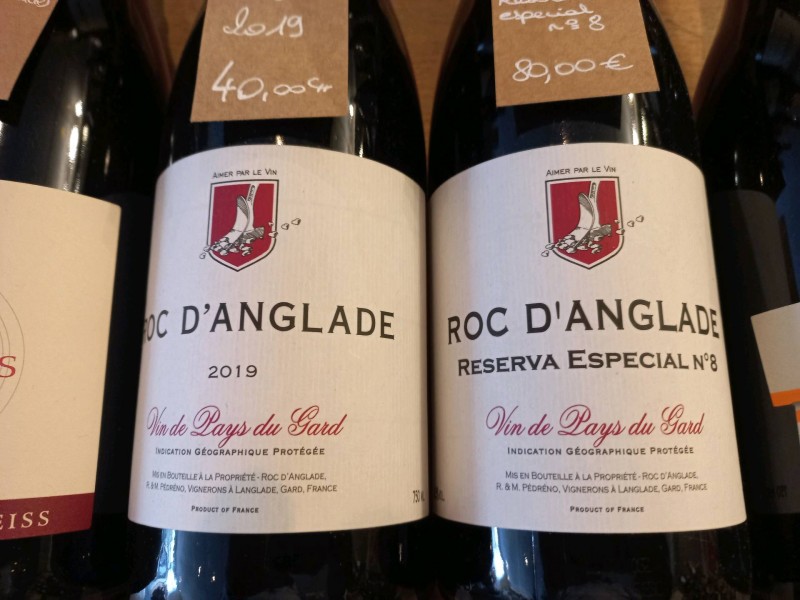 Vin d'exception du pays du Gard Mauguio proche de Montpellier dans l'Hérault 34