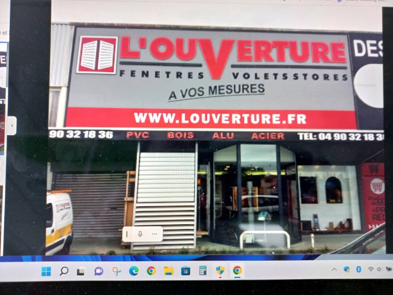 Où trouver un spécialiste de la fenêtre bois pour les monuments historiques à Avignon dans le Vaucluse 84