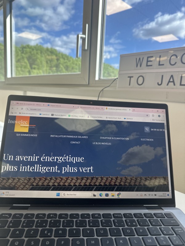 Installation de panneaux solaires par un professionnel à Vergèze dans le Gard 