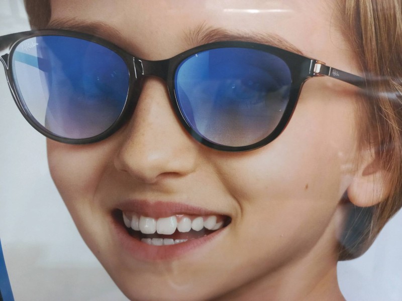 Où acheter des lunettes de soleil Ray-Ban pour homme et femme dans la Vaunage à côté de Vergèze