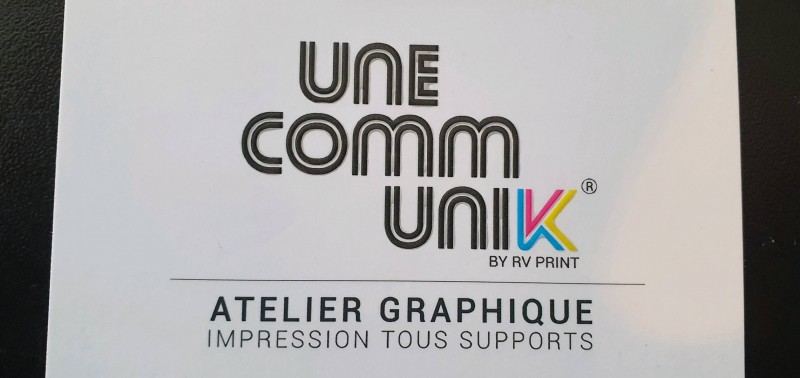 Où faire imprimer des plaquettes commerciales en quadri au meilleur prix à Calvisson proche Caveirac ?