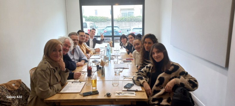 privatisation de salle pour organiser un repas d'entreprise sur Nîmes proche d'Arles