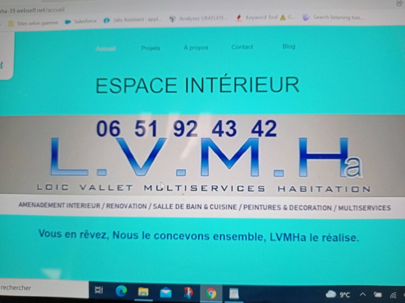 Vous recherchez un créateur et un aménageur d'espace intérieur pour aménager un comble en suite parentale à Saint-Gély-du-Fesc proche de Montpellier dans l'Hérault.