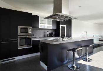 Cuisine Modele GLACE noir mat design et élégant