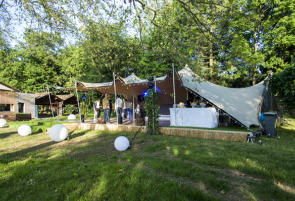 location de tente pour restaurant à lyon