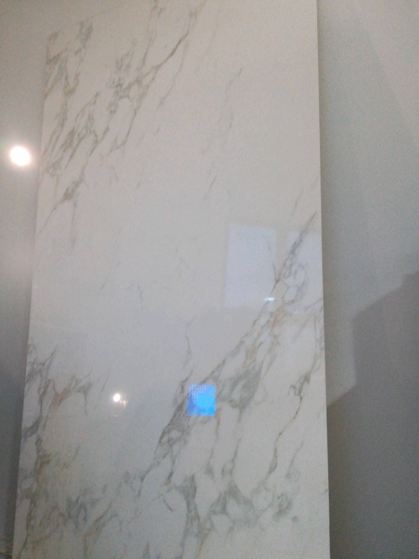 Magasin de carrelage proposant des carrelages grande dimension grand format sur Montpellier à côté de Mauguio