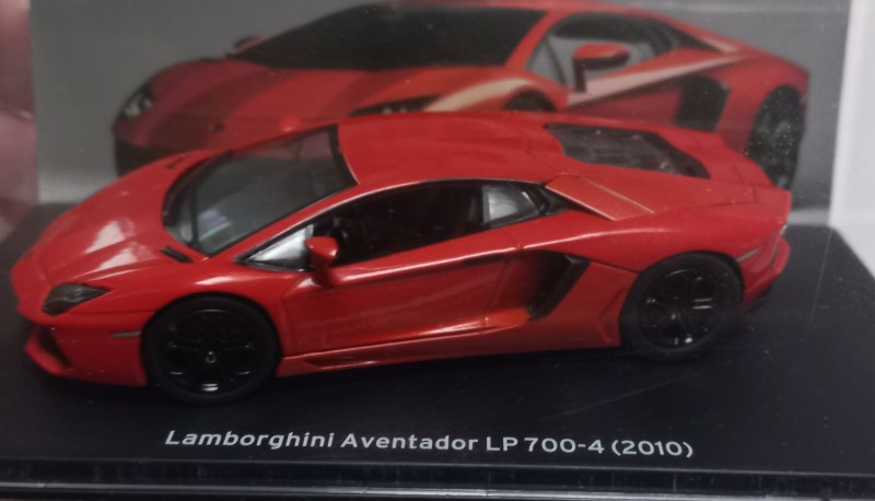 entreprise spécialisée dans le covering ou le film protecteur pour Lamborghini Aventador sur Cannes proche de Nice