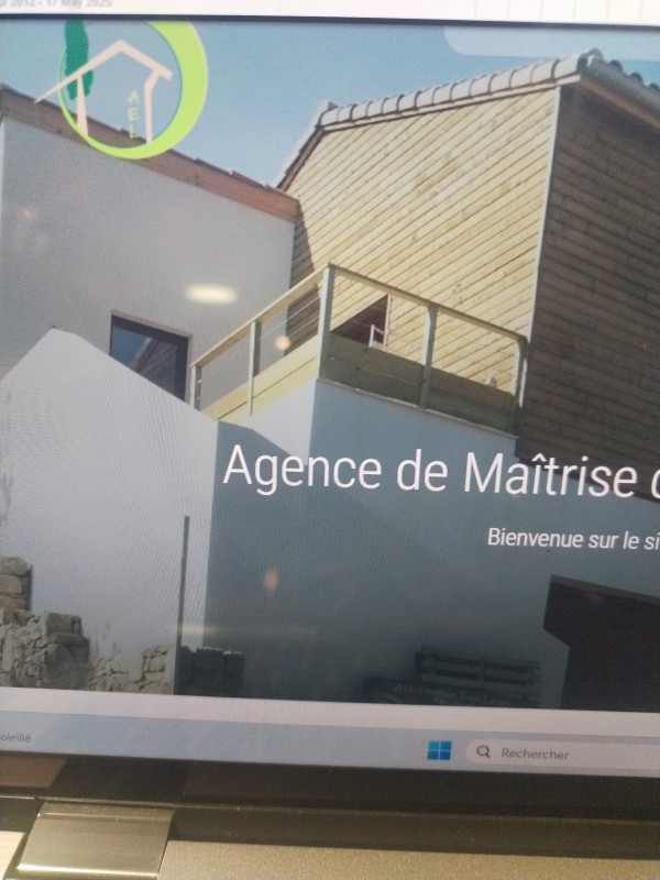 où trouver un professionnel pour la restructuration et leur aménagement de locaux professionnels cabinet de notaire à Béziers proche de Montpellier dans l'Hérault