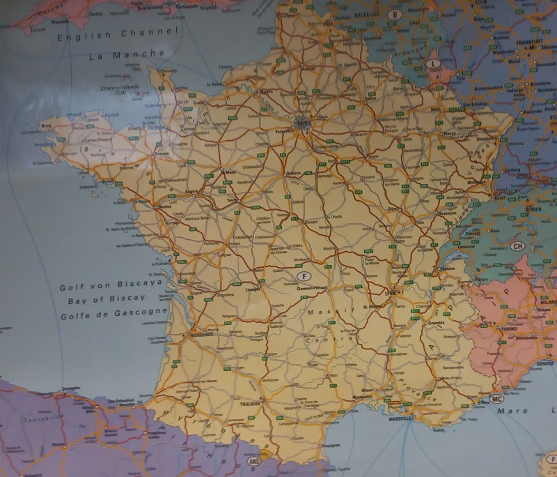 magasin spécialisé dans la vente de pierre naturelle pour margelle de piscine sur Beaucaire proche de Tarascon