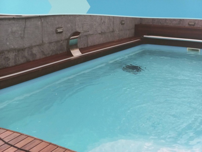 Où trouver un installateur de piscine petit bassin pour villa sur Vergèze à côté de Lunel