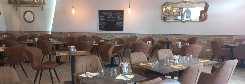location de salle restaurant pour séminaire et repas de groupe de 15 personnes à Nîmes proche centre-ville