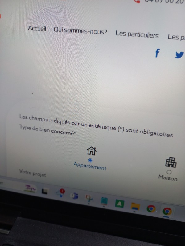 pose d'une porte anti squat dans un lotissement à Marseille 13003