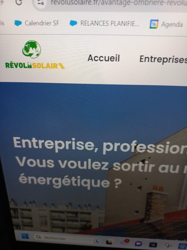 installation de panneaux solaires chez un.particulier à st maximin