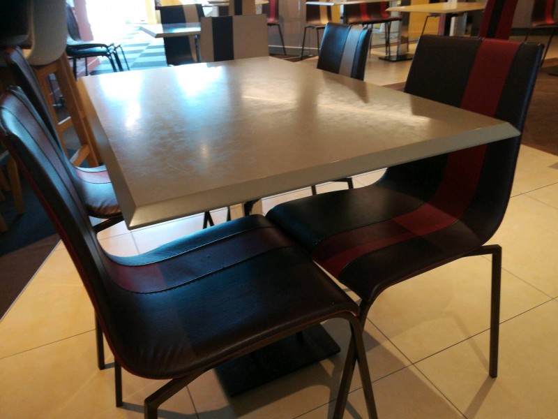 où organiser une réunion de travail en coworking dans un centre d'affaires Lunel à côté de Nîmes