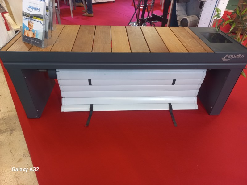 pose et installation d'un volet roulant pour piscine rectangulaire sur Montpellier proche de Sète