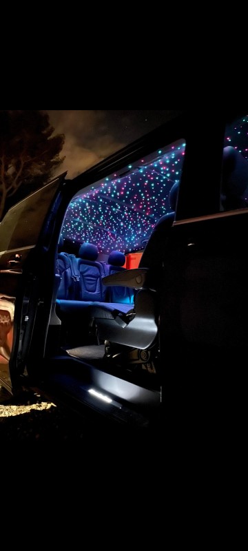 installation d'un ciel etoilé sur mesure dans un vehicule VTC mercedes Vito à Aubagne près de La Ciotat par Skyfull Auto