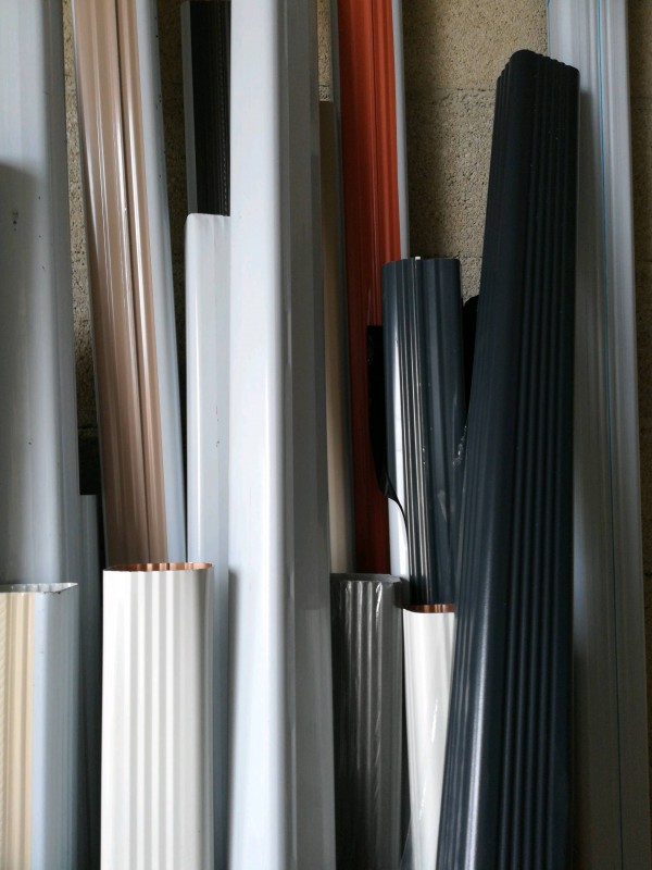 Rénovation et installation d'un débord de toit en bois par un débord de toit en PVC sur Carry-le-Rouet à côté de Marseille