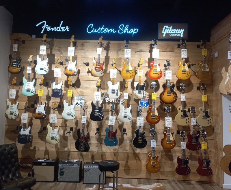 magasin de musique pour guitare électrique Fender pas cher  Nîmes à côté de Lunel