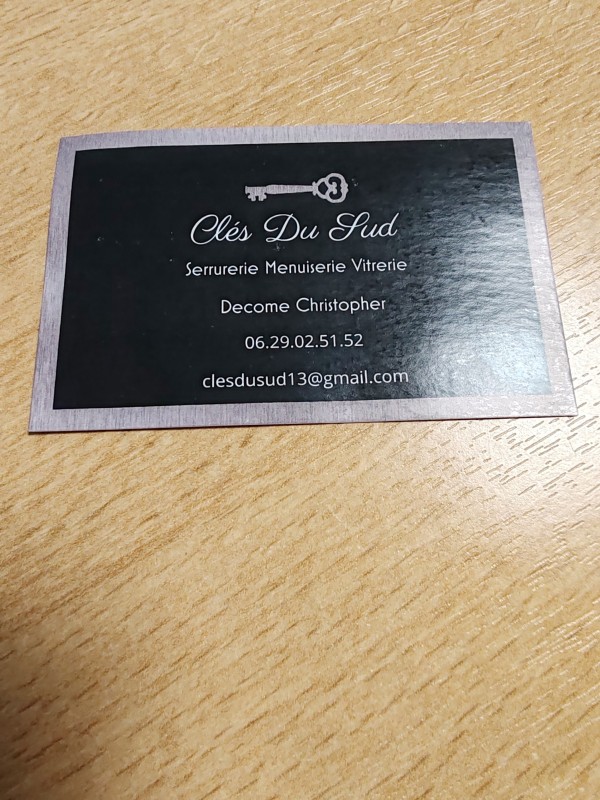 entreprise pour la pose d'un store banne 5 groupes avec motorisation SOMFY dans un appartement sur Plan-de-Cuques 13380