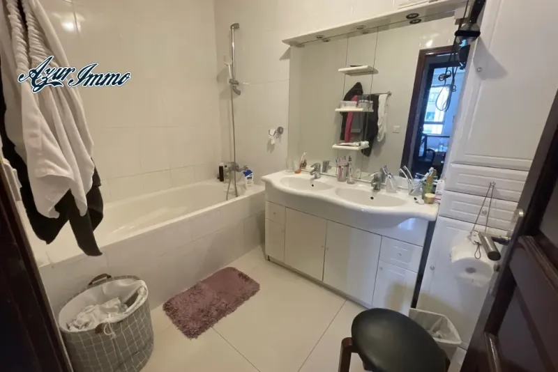 Appartement de prestige 8 pièces coeur de Paris 8 proche du parc Monceau