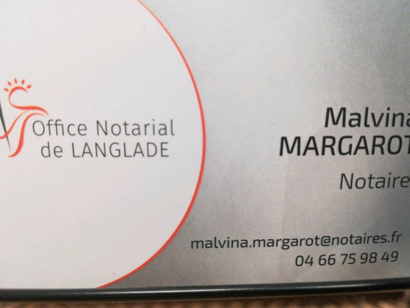 Où trouver un office notarial ou un notaire pour réaliser le spécialiste en droit immobilier sur quelle ville sont à côté de Nîmes