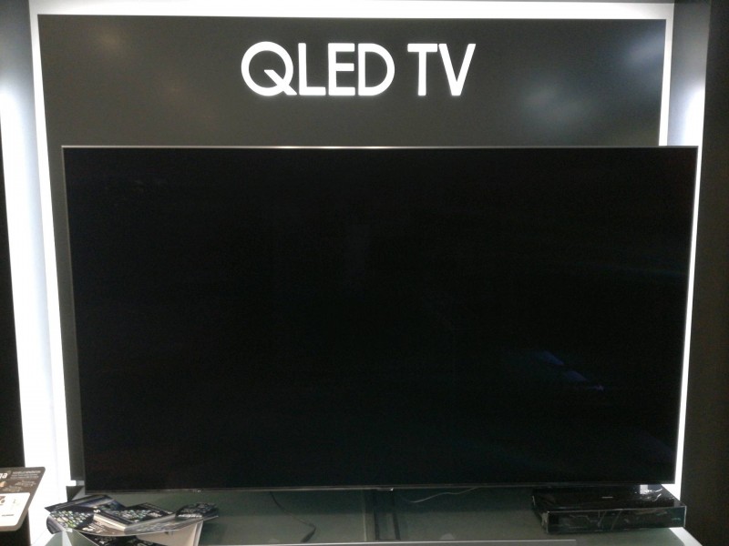 Magasin de hi-fi vidéo vendant des téléviseurs qled Samsung 4kà Alès à côté d'Anduze