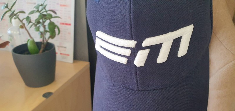 Où trouver un constructeur de motos électriques tout-terrain à Lyon dans Rjones Alpes