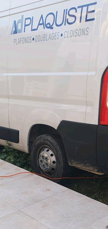 Où trouver un plaquette plafonnier à Montpellier dans l'Hérault