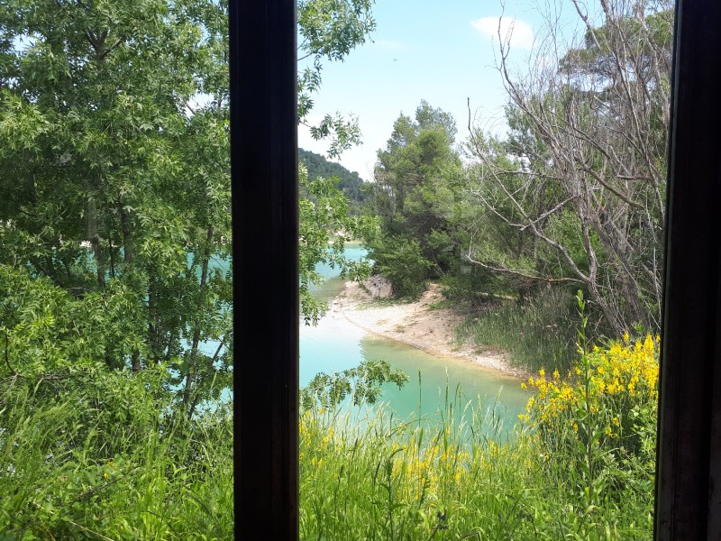 Restaurant pour manger des tapas avec un bar avec ambiance musicale proche de Montpellier