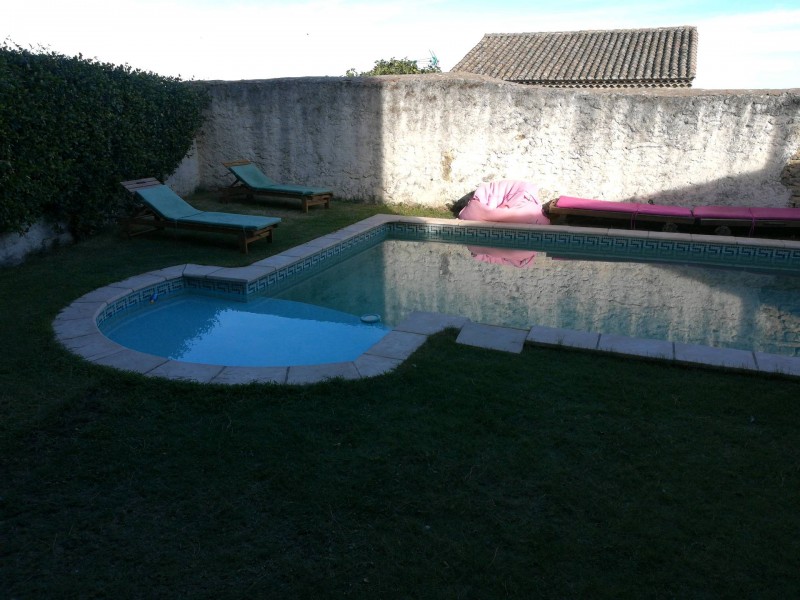 Rénovation d'une piscine béton en gel coat polyester à Gallargues-le-Montueux dans le Gard