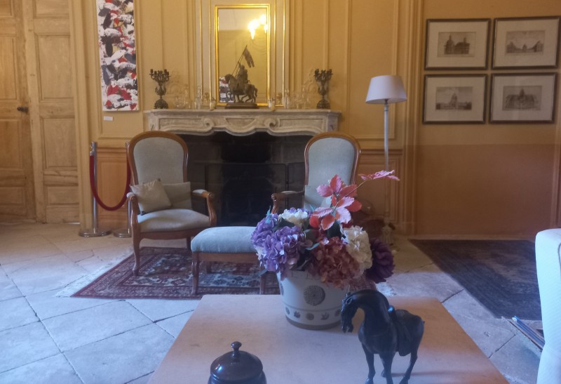 ou organiser un arbre de Noël pour les enfants d'entreprise sur Nîmes à côté d'Arles